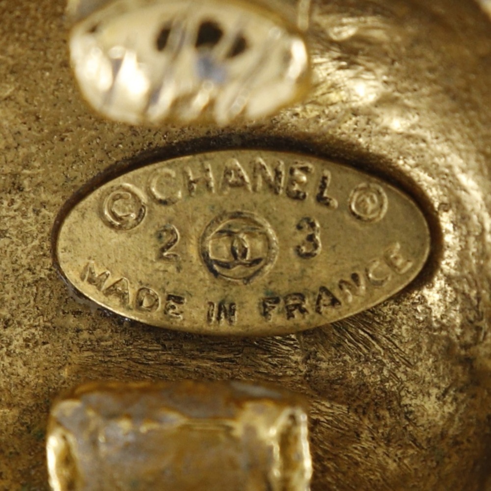CHANEL Authentic Gold Logo Earrings - Picture 7 of 7